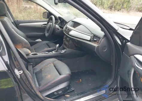 2015 BMW X1 Sdrive28I из США, поврежденный, VIN WBAVM1C58FVW57967